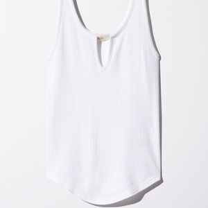 Aritzia Tops - NWOT ARITZIA tank top Aritzia Tops - NWOT ARITZIA tank top